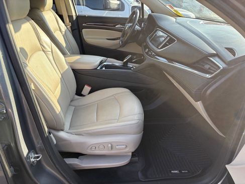 Used 2021 Buick Enclave Premium w/ Sun and Sites Package image 21