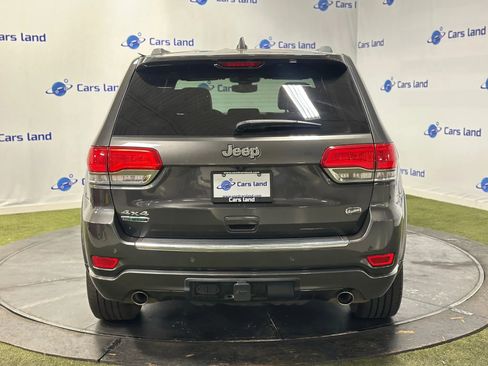 Used 2018 Jeep Grand Cherokee Overland AWD/4WD image 4