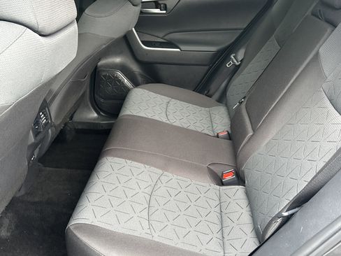 Used 2025 Toyota RAV4 XLE w/ Convenience Package FWD image 21