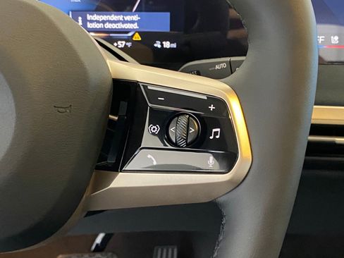 New 2026 BMW iX xDrive45 image 29