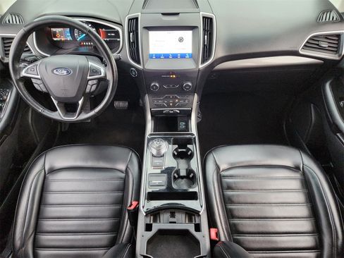 Used 2020 Ford Edge SEL image 34