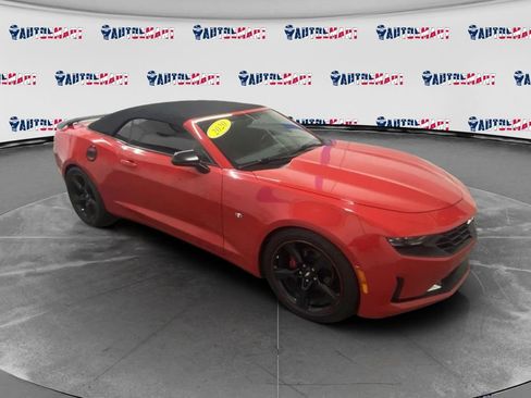 Used 2020 Chevrolet Camaro LT w/ RS Package image 2