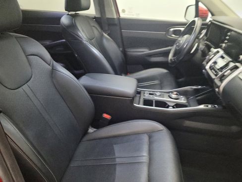 Used 2021 Kia Sorento EX image 21
