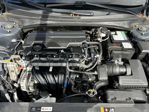 Used 2024 Hyundai Elantra SEL FWD image 16