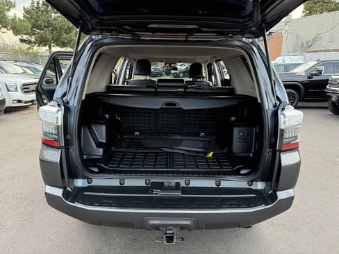 Used 2016 Toyota 4Runner SR5 Premium AWD/4WD image 21