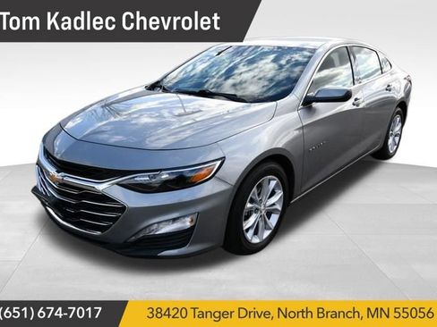 Used 2025 Chevrolet Malibu LT FWD image 1