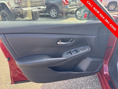 Used 2021 Nissan Sentra SV image 8