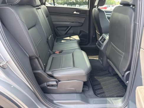 Used 2023 Volkswagen Atlas Cross Sport SEL R-Line AWD/4WD image 26
