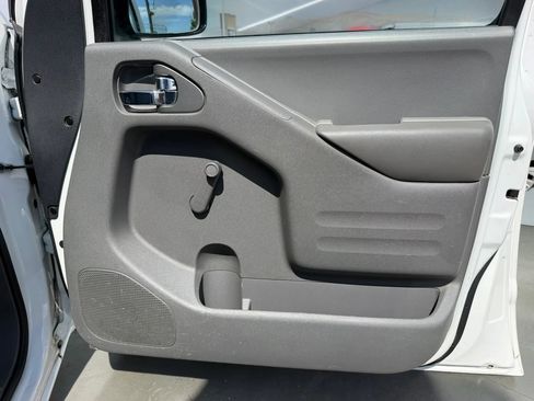 Used 2019 Nissan Frontier S RWD image 17