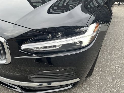 Certified 2025 Volvo S90 T8 Plus image 4