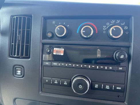 New 2025 Chevrolet Express 3500 w/ Power Convenience Package image 27