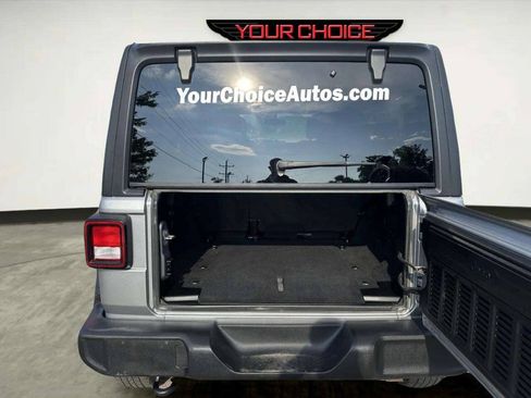 Used 2018 Jeep Wrangler Unlimited Sport AWD/4WD image 18