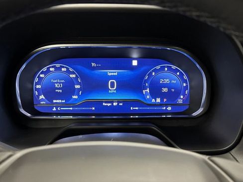 Used 2023 Chevrolet Suburban Z71 w/ Luxury Package image 19