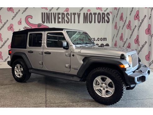 Used 2018 Jeep Wrangler Unlimited Sport S AWD/4WD image 4