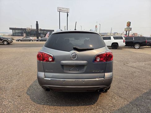 Used 2008 Buick Enclave CX w/ Driver Confidence Package FWD image 4