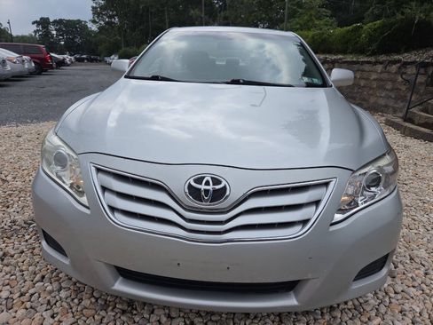 Used 2010 Toyota Camry LE FWD image 7