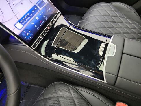 New 2026 Mercedes-Benz S 580e 4MATIC Sedan image 9