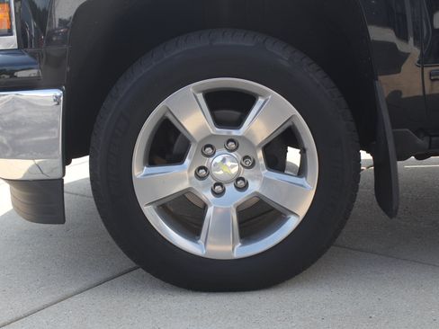 Used 2015 Chevrolet Silverado 1500 LT w/ LT Convenience Package AWD/4WD image 31