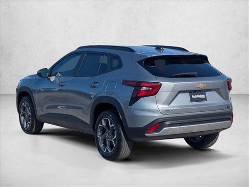 New 2026 Chevrolet Trax LT FWD image 9