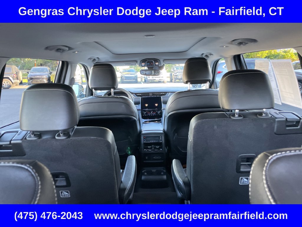 Used 2023 Jeep Grand Cherokee L Limited AWD/4WD image 40
