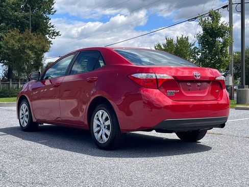 Used 2015 Toyota Corolla LE FWD image 6