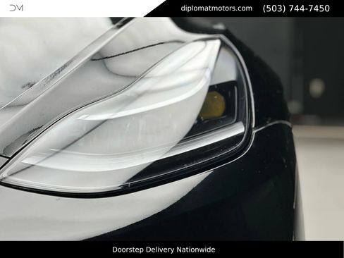 Used 2022 Tesla Model Y Performance image 13