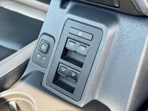 Used 2023 Ford Bronco Wildtrak AWD/4WD image 17