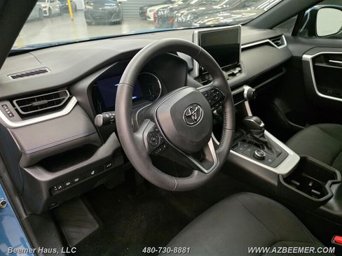 Used 2023 Toyota RAV4 SE w/ Convenience Package AWD/4WD image 18