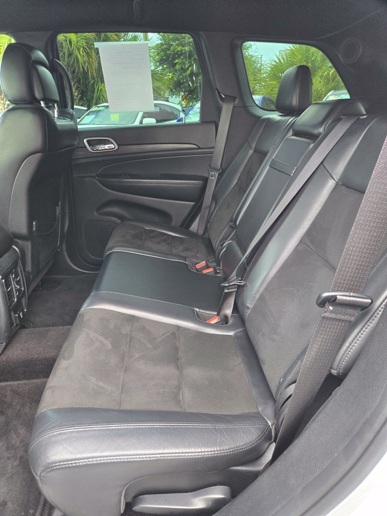 Used 2019 Jeep Grand Cherokee Altitude RWD image 37