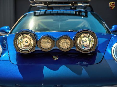 Used 2010 Porsche 911 Carrera 4 image 5