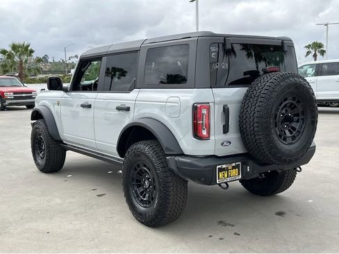 New 2026 Ford Bronco Badlands AWD/4WD image 4