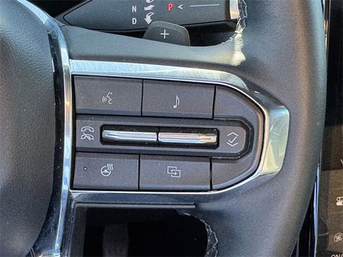 Certified 2025 GMC Acadia Elevation image 19