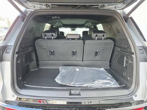 New 2026 Chevrolet Traverse RS image 12