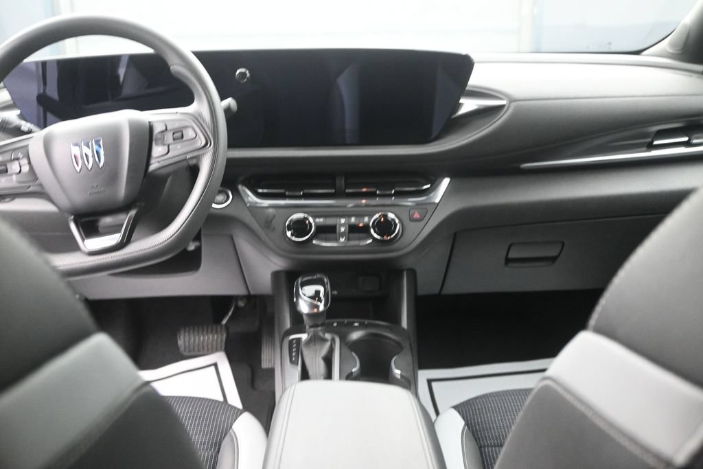 Used 2024 Buick Envista Preferred w/ Advanced Safety Package FWD image 13