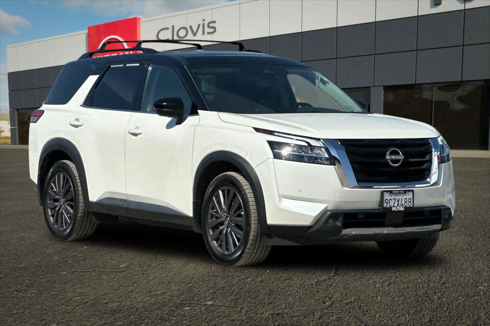 Certified 2022 Nissan Pathfinder SL w/ SL Premium Package FWD image 10