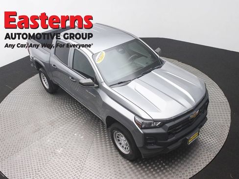 Used 2023 Chevrolet Colorado W/T RWD image 3