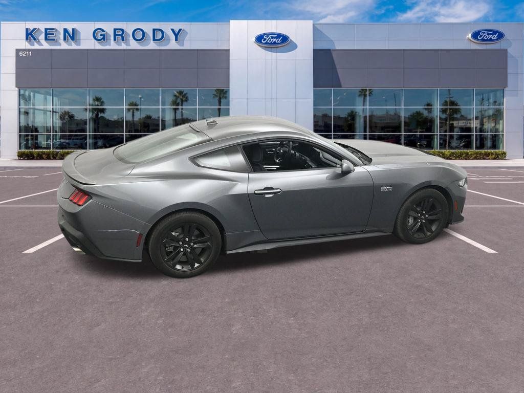 Used 2025 Ford Mustang GT RWD image 13