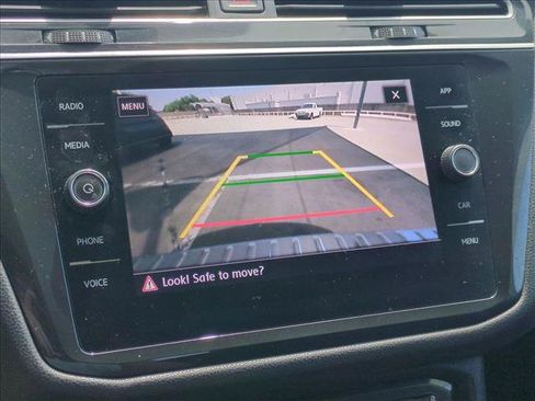 Used 2019 Volkswagen Tiguan S AWD/4WD image 11