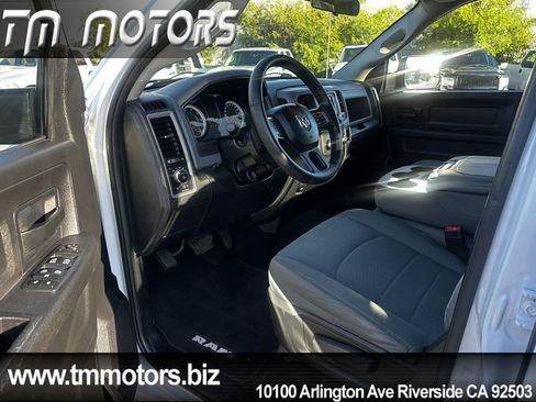 Used 2017 RAM 1500 Express w/ Express Value Package AWD/4WD image 6