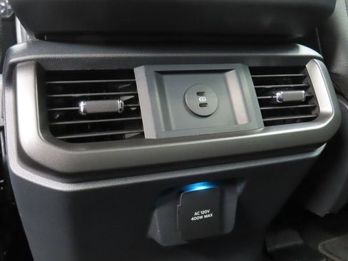 Used 2025 Ford F150 Lariat AWD/4WD image 14