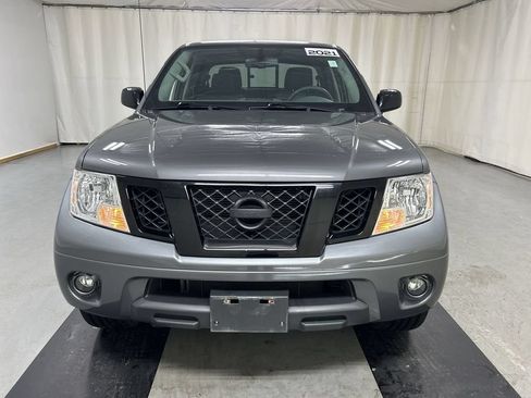 Used 2021 Nissan Frontier SV w/ Midnight Edition Floor Mats AWD/4WD image 3