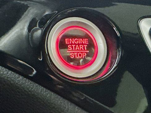 Used 2017 Honda Pilot Elite image 19