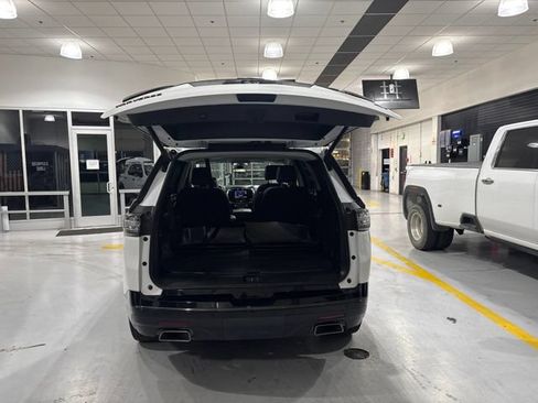 Used 2021 Chevrolet Traverse Premier w/ Redline Edition AWD/4WD image 45
