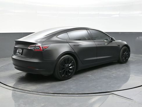 Used 2021 Tesla Model 3 Standard Range Plus image 7