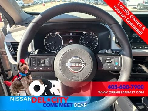 Used 2023 Nissan Rogue SL w/ SL Premium Package FWD image 19