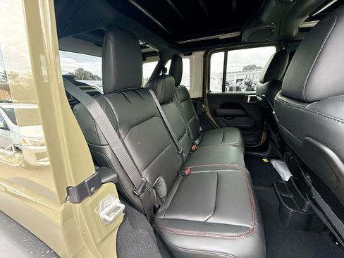 New 2026 Jeep Wrangler Unlimited Rubicon 392 w/ Quick Order Package 27X Moab AWD/4WD image 31