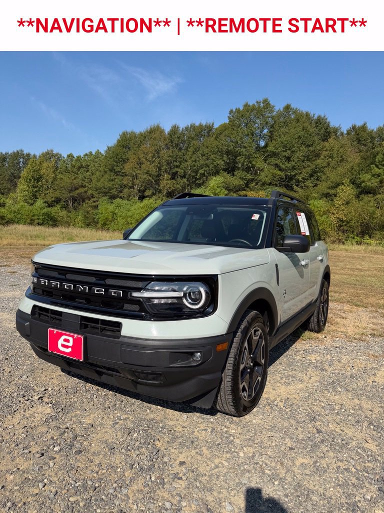 Used 2024 Ford Bronco Sport Outer Banks w/ Tech Package AWD/4WD image 2