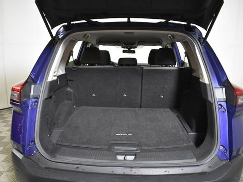 Used 2023 Nissan Rogue SV AWD/4WD image 29