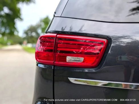 Used 2021 Kia Sedona EX w/ EX Premium Package image 82