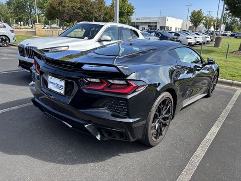 Used 2024 Chevrolet Corvette Stingray Preferred Cpe w/ Z51 Performance Package RWD image 11
